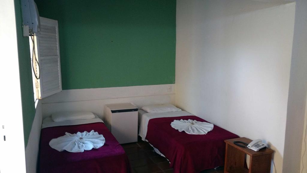 Hotel Pousada Castanheiras Do Village Порту-Сегуру Экстерьер фото