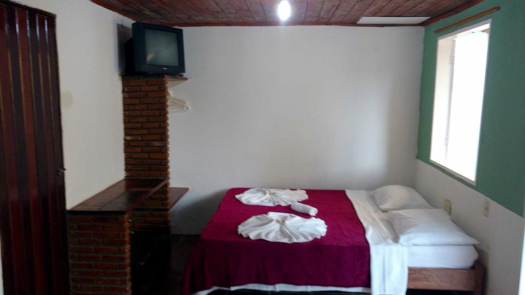 Hotel Pousada Castanheiras Do Village Порту-Сегуру Экстерьер фото