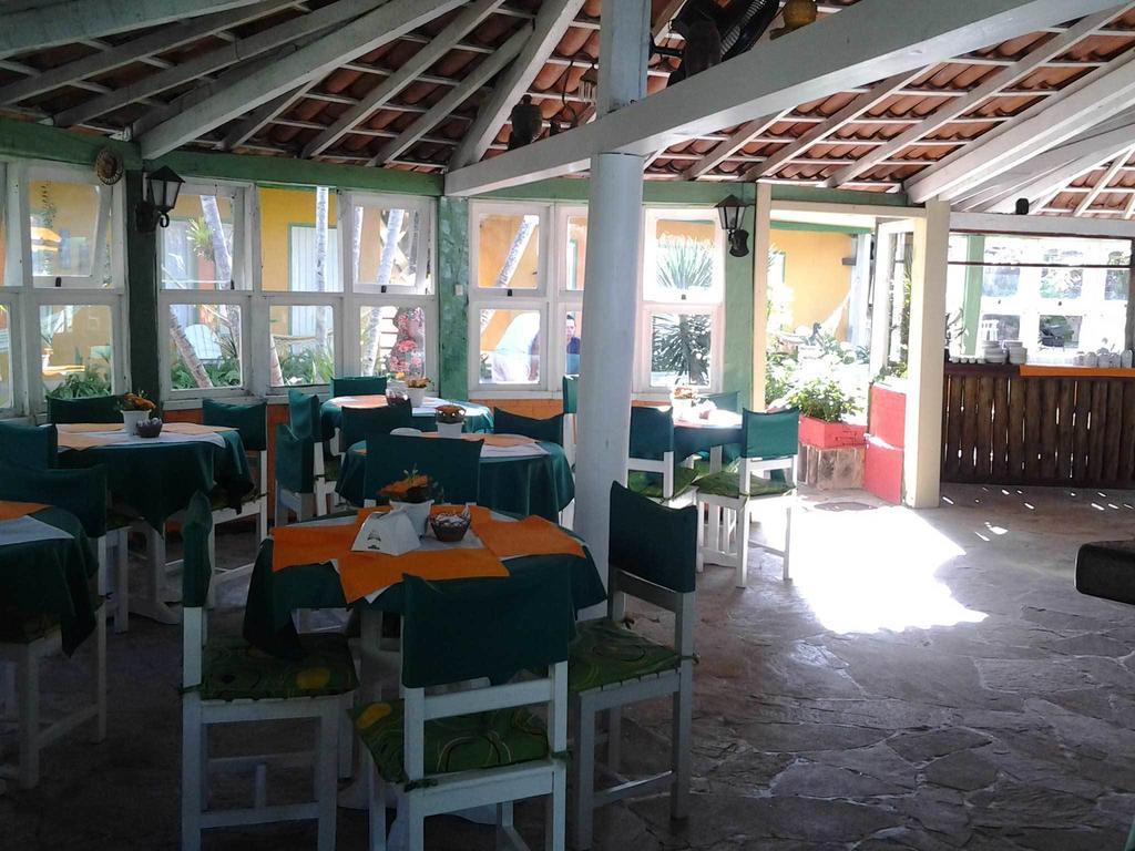 Hotel Pousada Castanheiras Do Village Порту-Сегуру Экстерьер фото