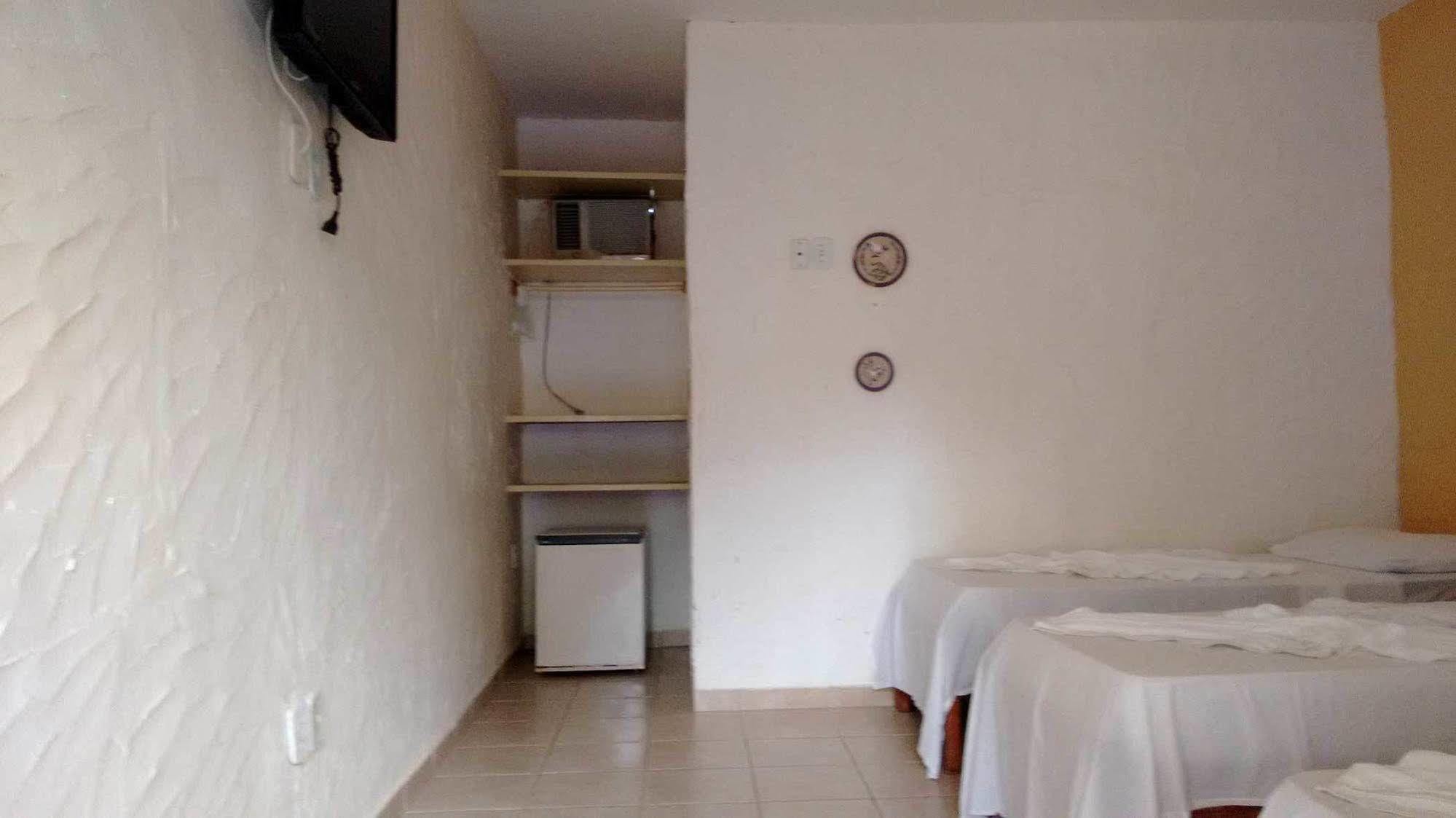 Hotel Pousada Castanheiras Do Village Порту-Сегуру Экстерьер фото
