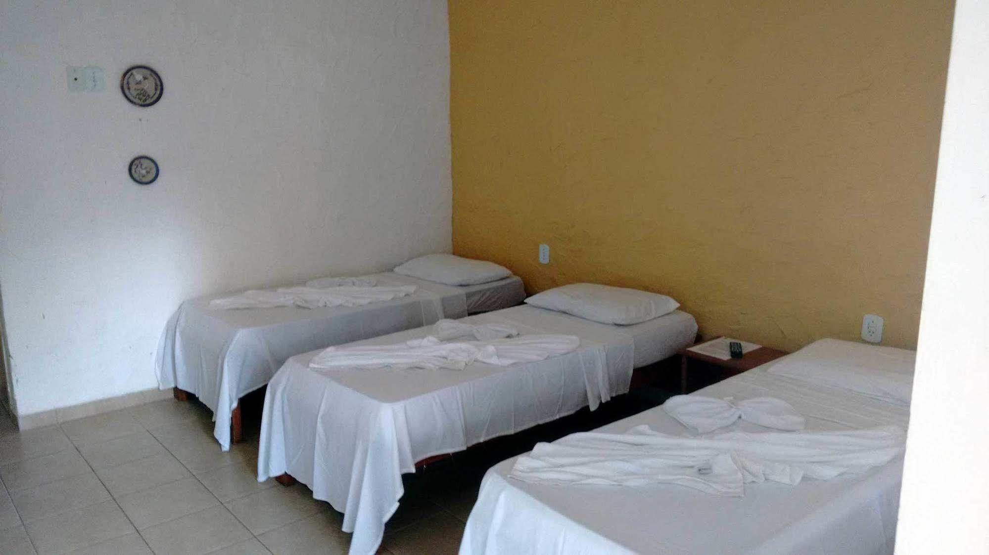 Hotel Pousada Castanheiras Do Village Порту-Сегуру Экстерьер фото