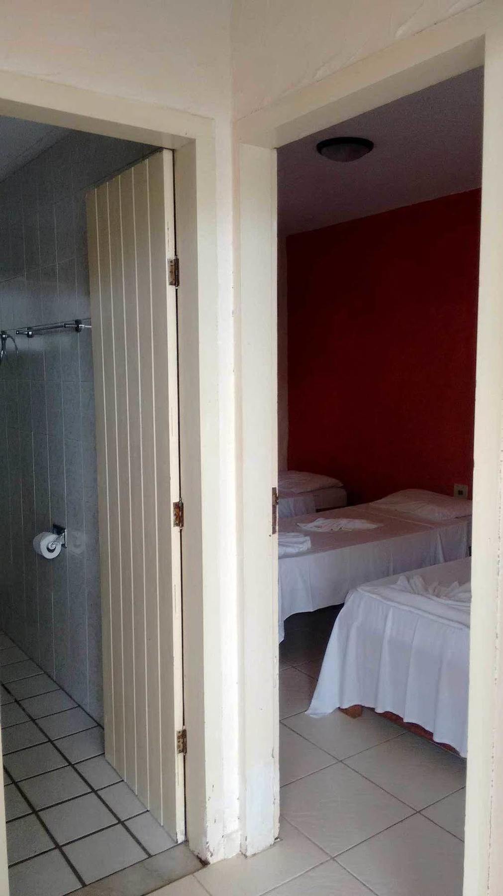 Hotel Pousada Castanheiras Do Village Порту-Сегуру Экстерьер фото