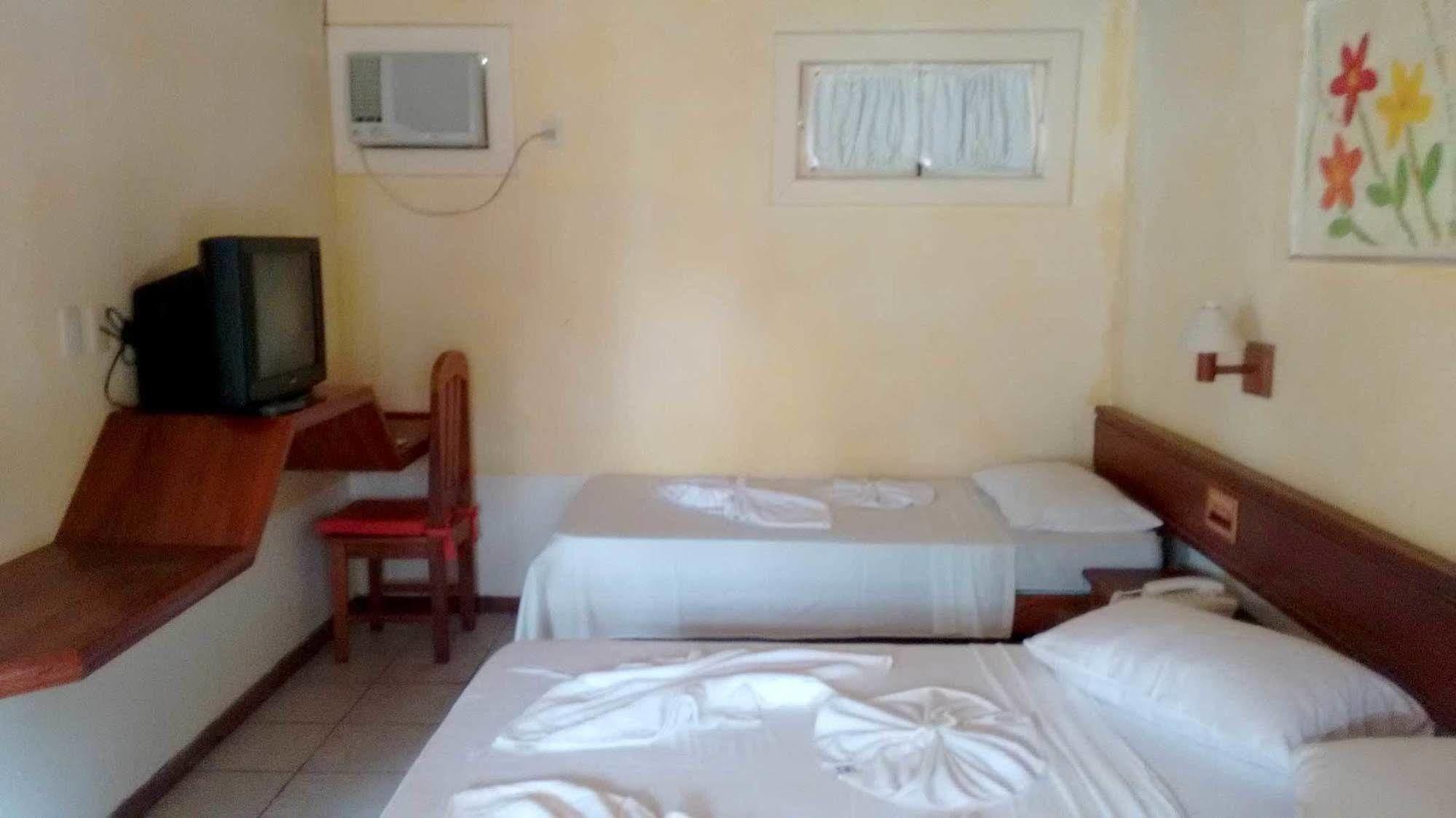 Hotel Pousada Castanheiras Do Village Порту-Сегуру Экстерьер фото