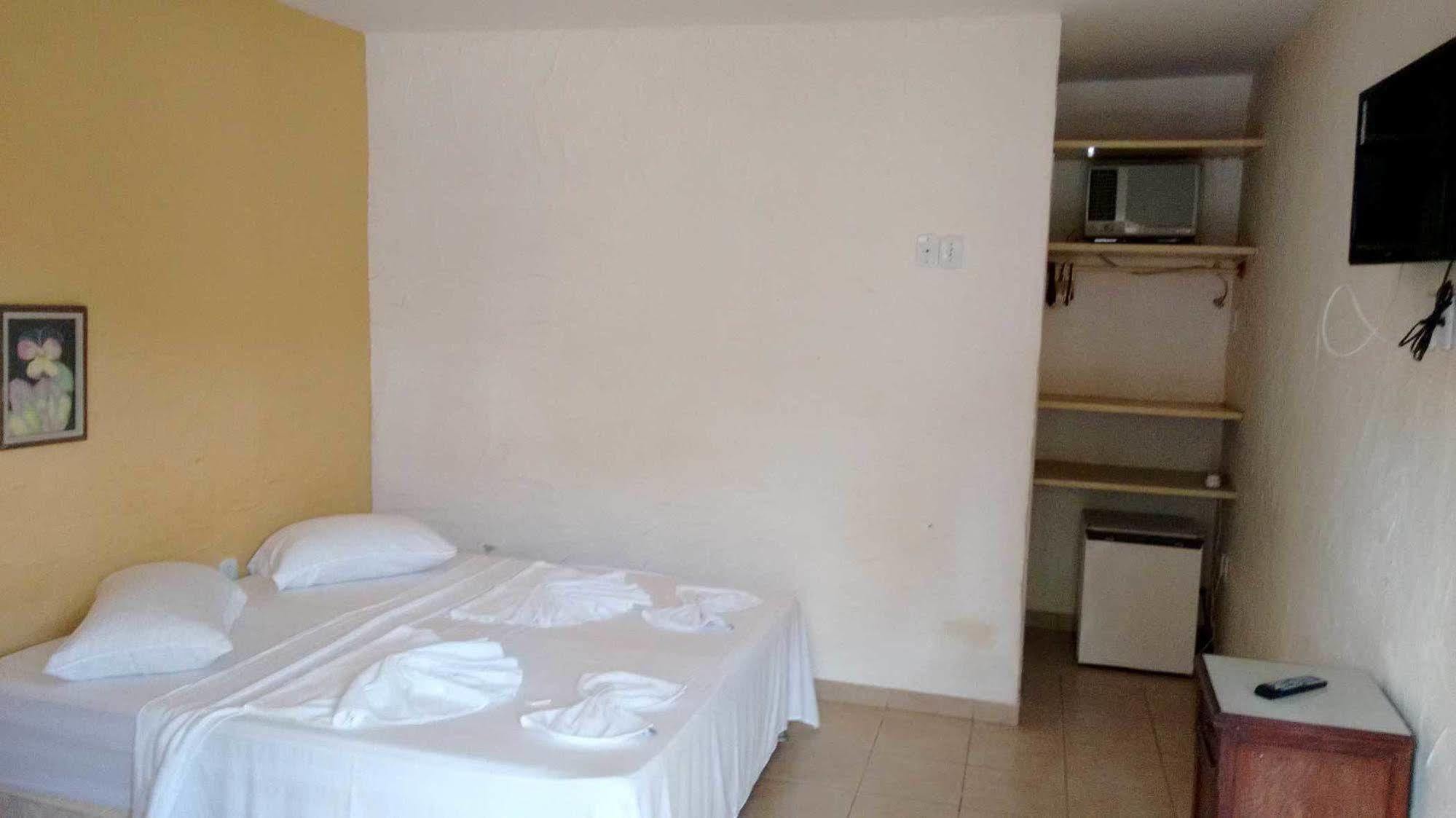 Hotel Pousada Castanheiras Do Village Порту-Сегуру Экстерьер фото