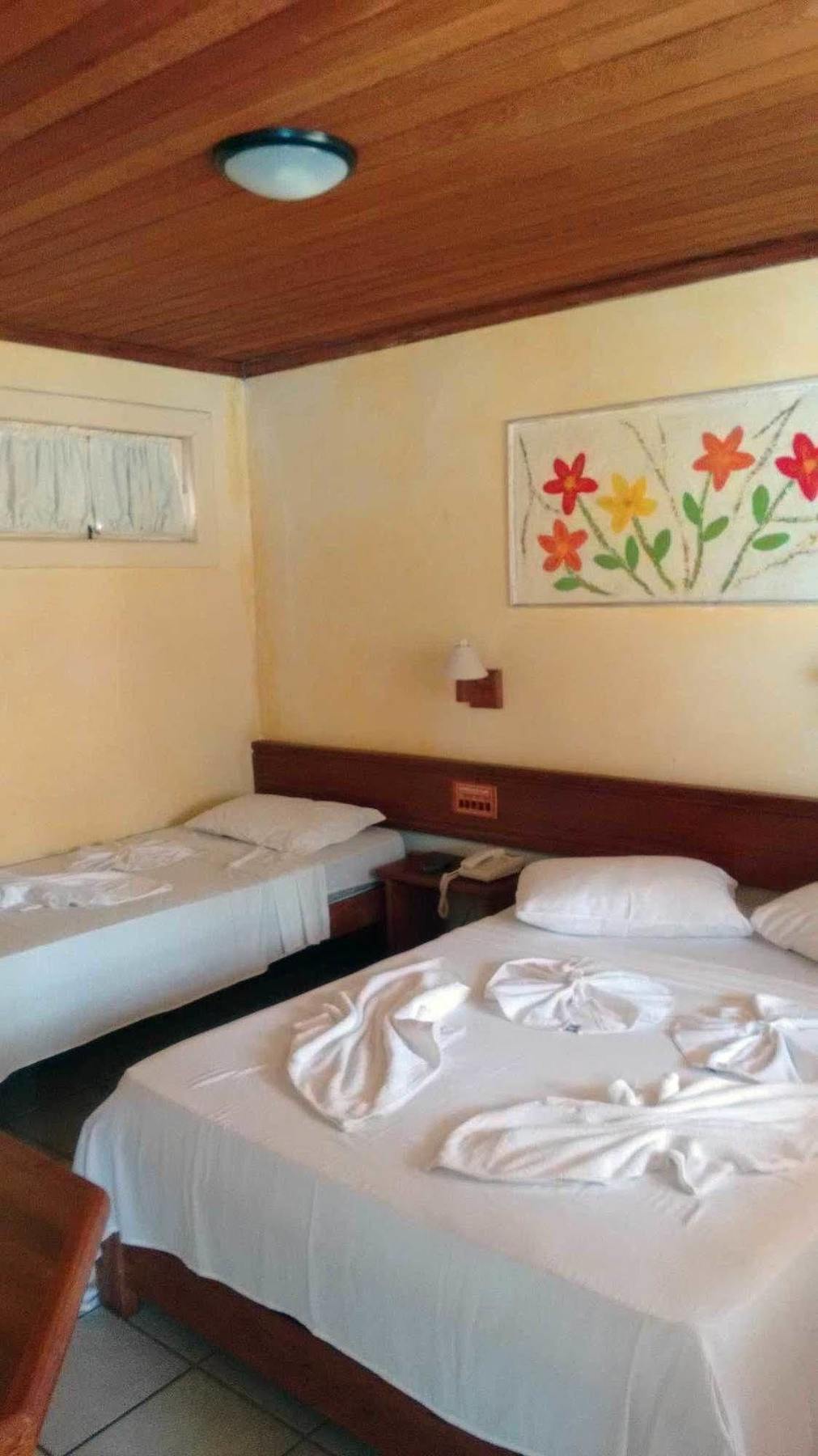 Hotel Pousada Castanheiras Do Village Порту-Сегуру Экстерьер фото